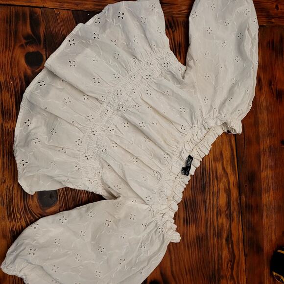 Zara White Eyelet Top Sz S - Picture 3 of 5